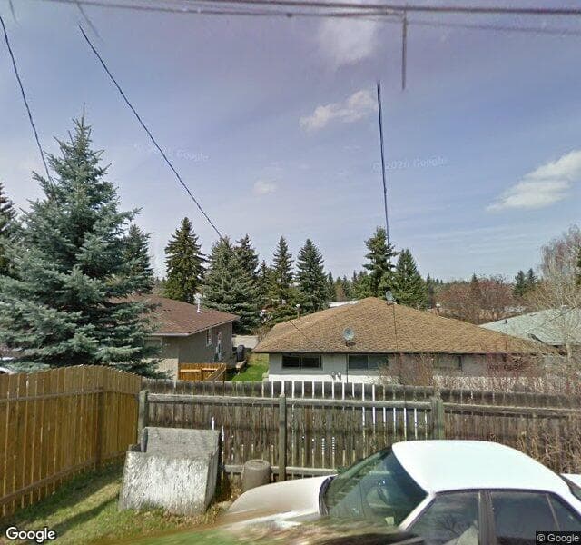 Street view of 1323 Rosehill Drive NW, Calgary