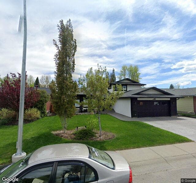 Street view of 887 Parkridge Road SE, Calgary
