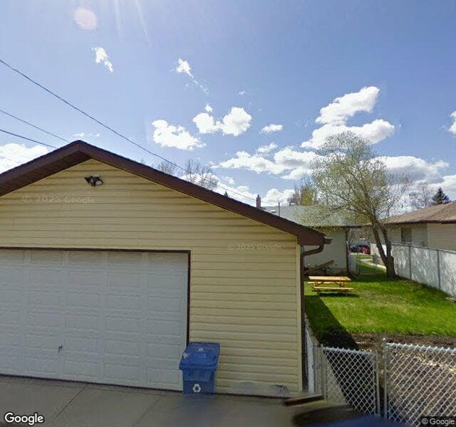 Street view of 82 Gordon Drive SW, Calgary