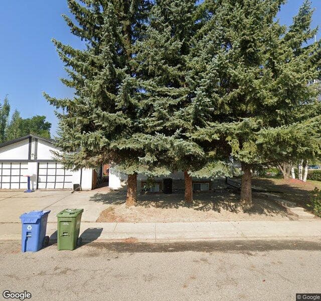 Street view of 3004 Oakwood Drive SW, Calgary