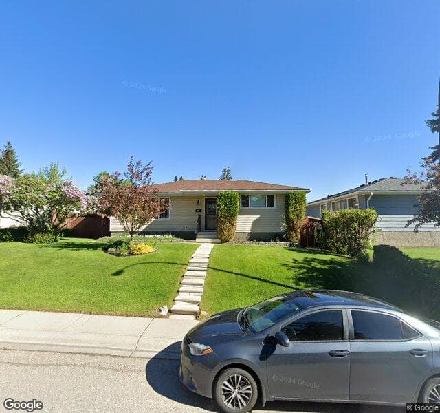 Street view of 708 118 Avenue SW, Calgary