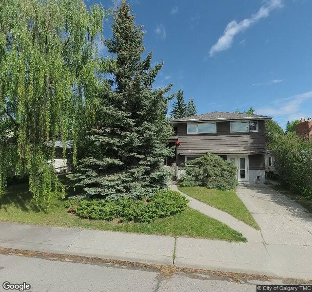 Street view of 71 Southampton Drive SW, Calgary