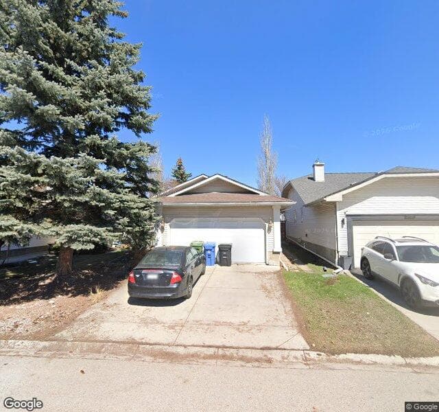 Street view of 3554 Douglas Woods Heights SE, Calgary