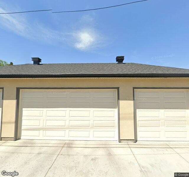 Street view of 835 24 Avenue NW, Calgary