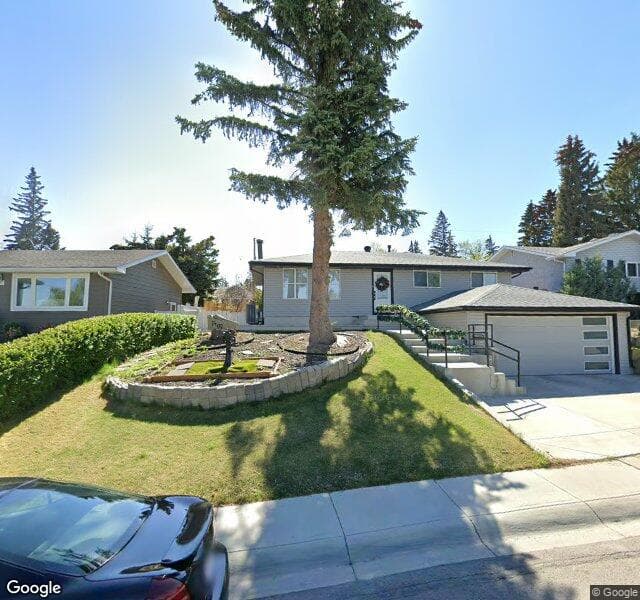 Street view of 7407 Hunterhaven Place NW, Calgary