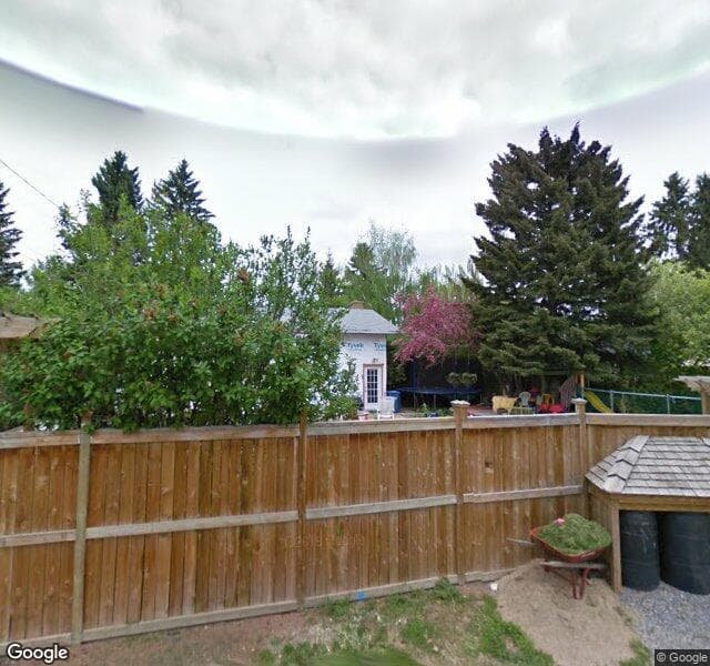 Street view of 427 Willowdale Crescent SE, Calgary