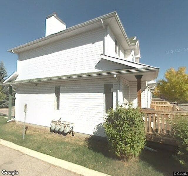 Street view of 37 Sandpiper Link NW, Calgary