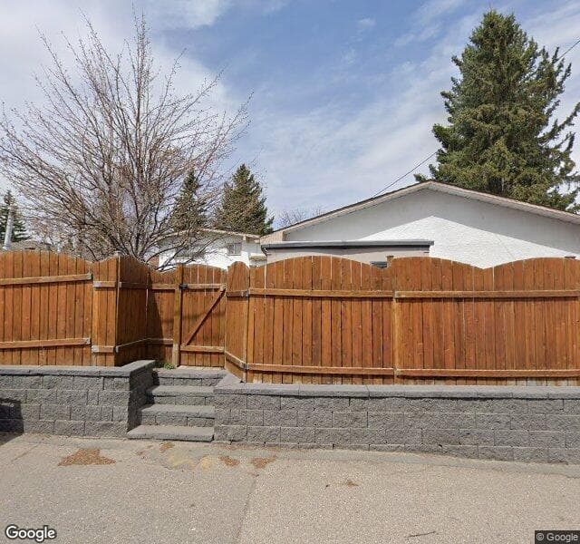Street view of 735 Seymour Avenue SW, Calgary