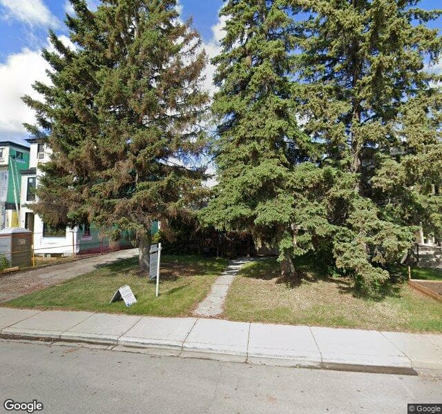 Street view of 1-2605 25 Street SW, Calgary