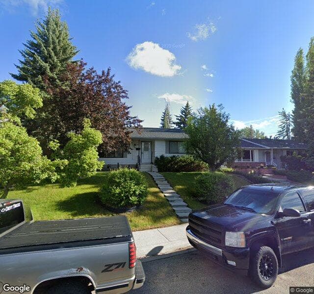 Street view of 419 Glamorgan Crescent SW, Calgary