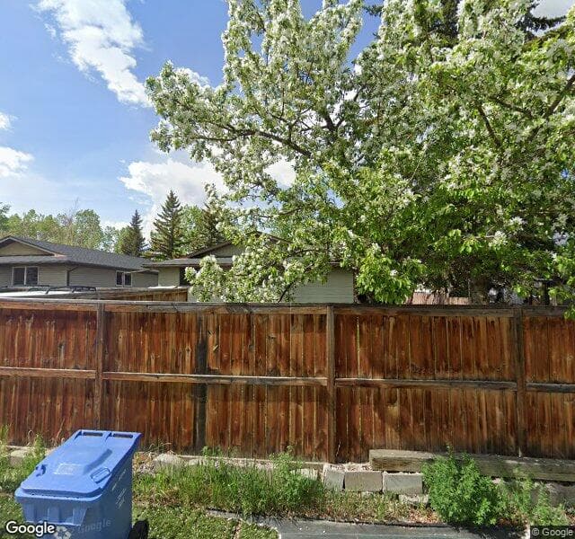 Street view of 931 Berkley Drive NW, Calgary