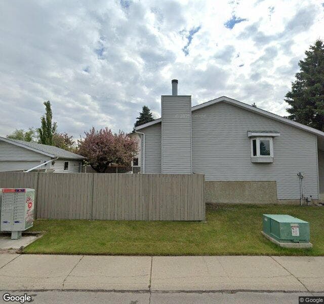 Street view of 287 Lago Lindo Crescent NW, Edmonton