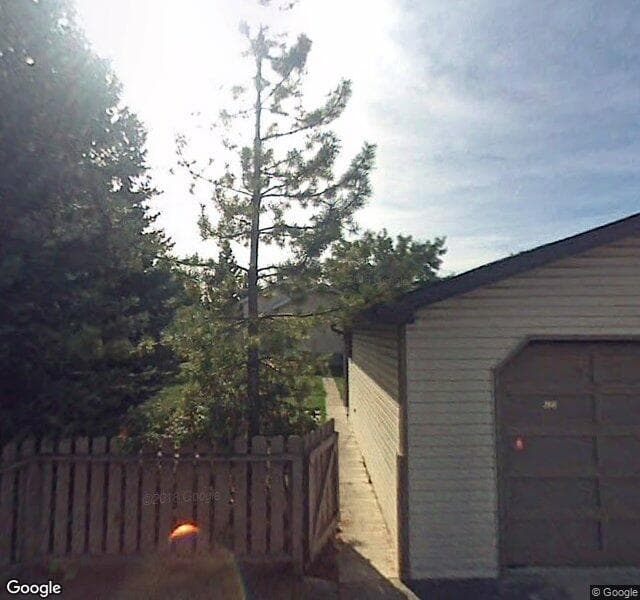 Street view of 422 22 Avenue NE, Calgary
