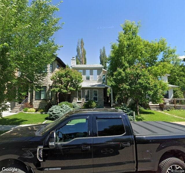 Street view of 714 4 Street NW, Calgary