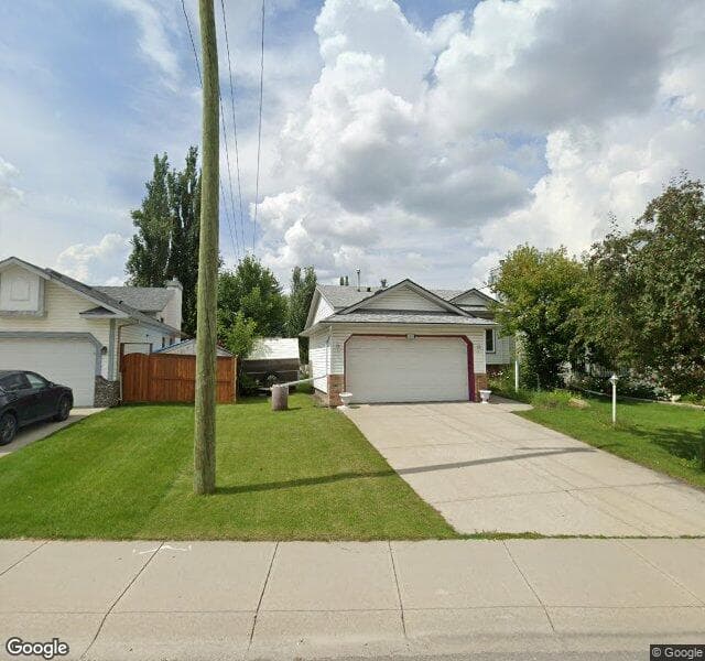 Street view of 581 Shawinigan Drive SW, Calgary