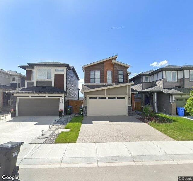 Street view of 211 Lucas Terrace NW, Calgary