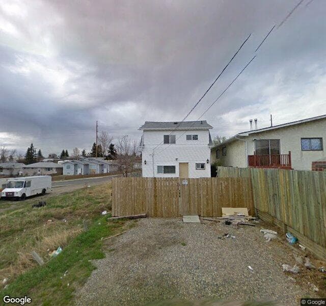 Street view of 352 33 Avenue NE, Calgary