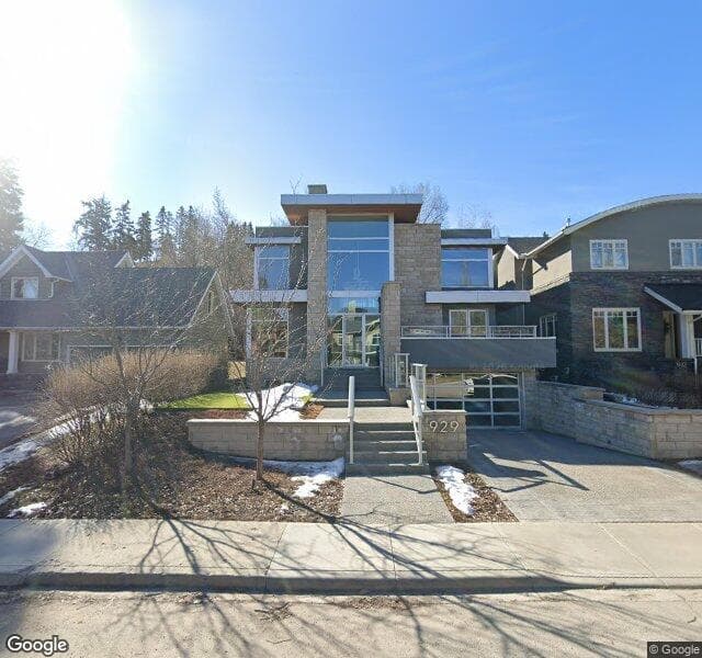 Street view of 929 Lansdowne Avenue SW, Calgary