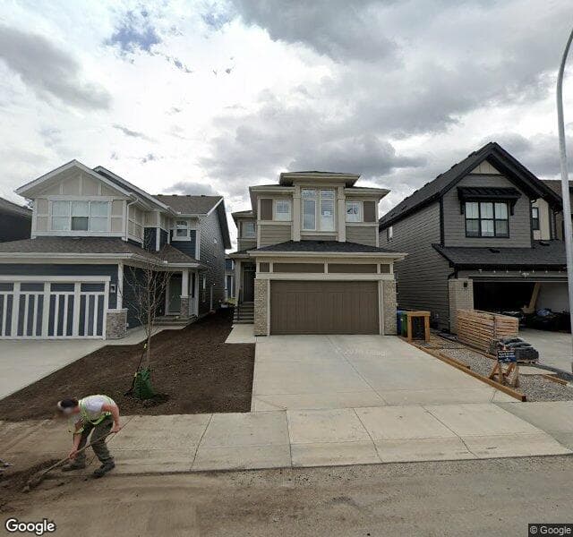 Street view of 374 Magnolia Way SE, Calgary