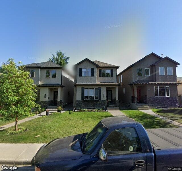 Street view of 525 23 Avenue NE, Calgary