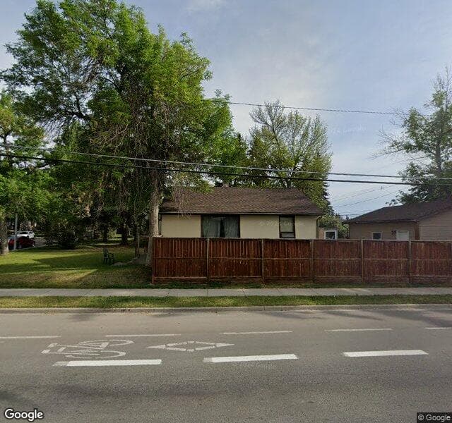 Street view of 902 Rundle Crescent NE, Calgary