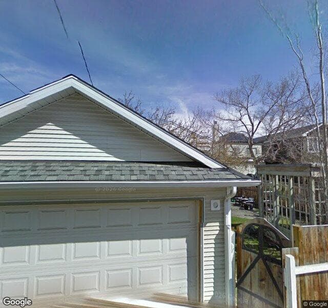 Street view of 629 25 Avenue NE, Calgary