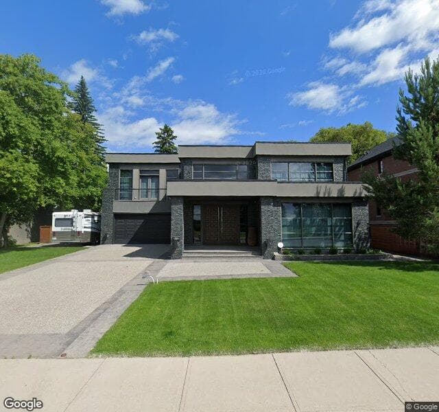 Street view of 832 Hillcrest Avenue SW, Calgary