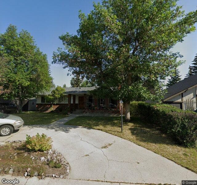Street view of 114 Oakwood Place SW, Calgary
