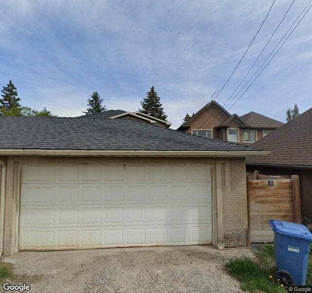 Street view of 467 21 Avenue NE, Calgary