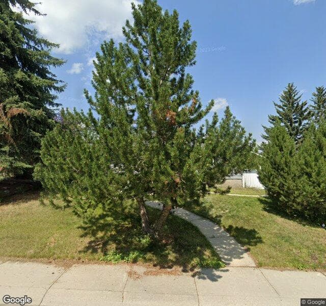 Street view of 904 Canna Crescent SW, Calgary