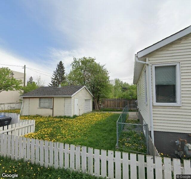 Street view of 258 24 Avenue NE, Calgary
