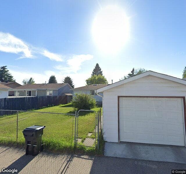 Street view of 939 Madeira Way NE, Calgary