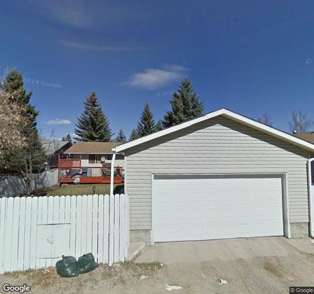 Street view of 871 Abbotsford Drive NE, Calgary