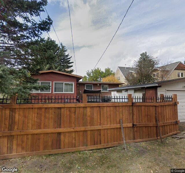 Street view of 2847 Lionel Crescent SW, Calgary