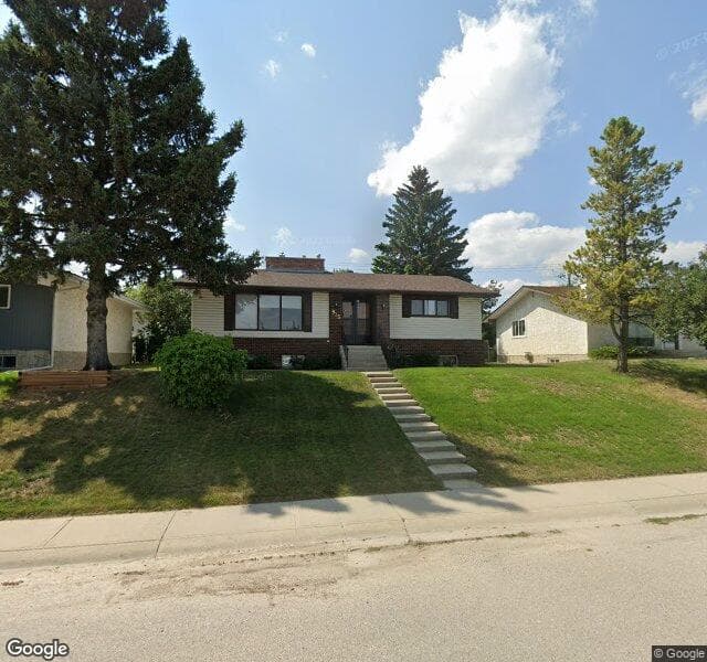 Street view of 923 Canfield Crescent SW, Calgary