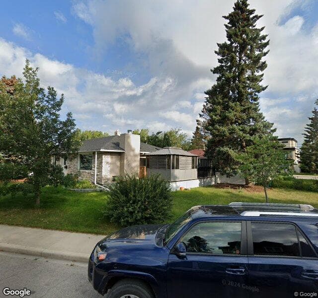 Street view of 2304 Osborne Crescent SW, Calgary