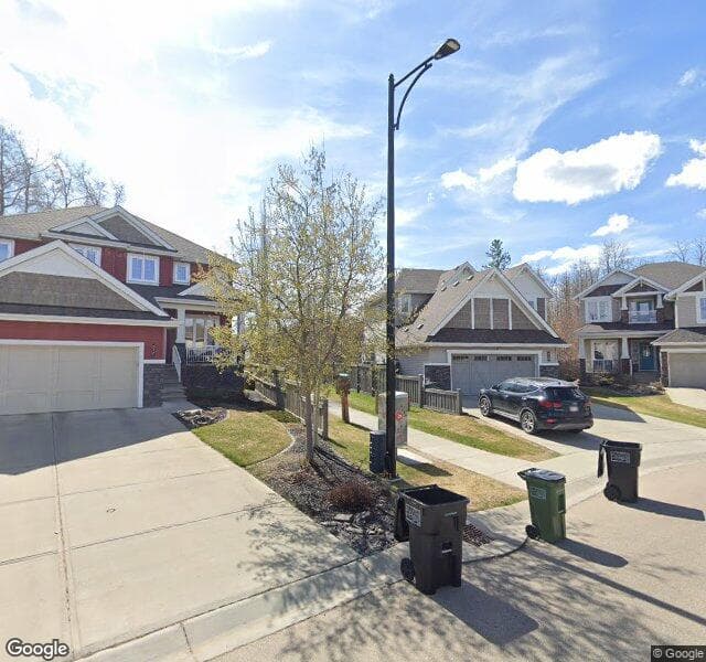 Street view of 616 Hemingway Point NW, Edmonton