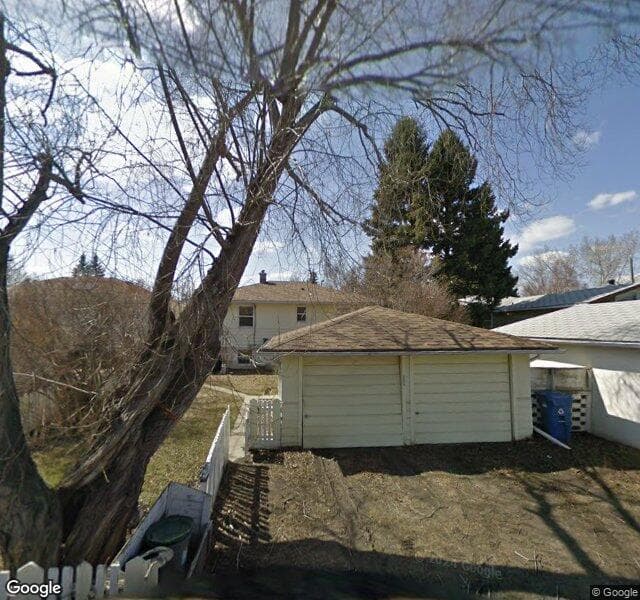 Street view of 2334 Osborne Crescent SW, Calgary