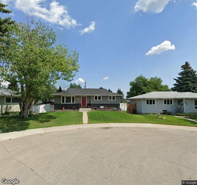 Street view of 1012 Riddell Place SE, Calgary