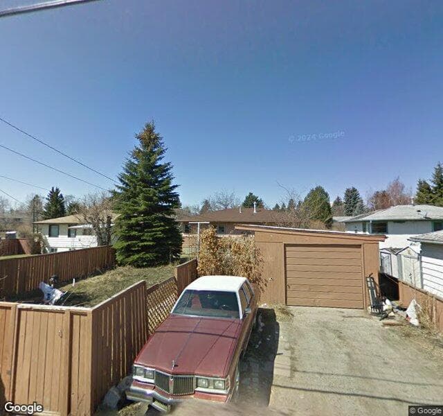 Street view of 2812-2816 24 Street NW, Calgary