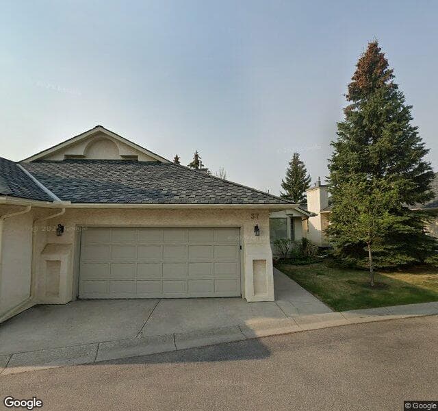 Street view of 8 Edgepark Villas NW, Calgary