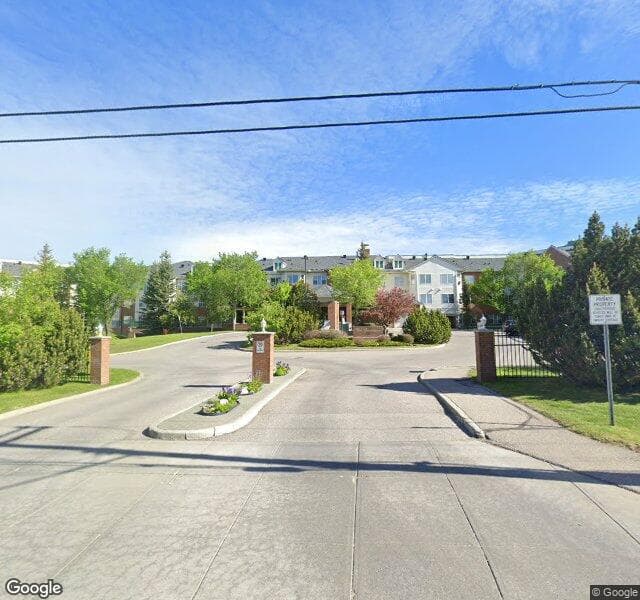 Street view of 1920 14 Avenue NE, Calgary