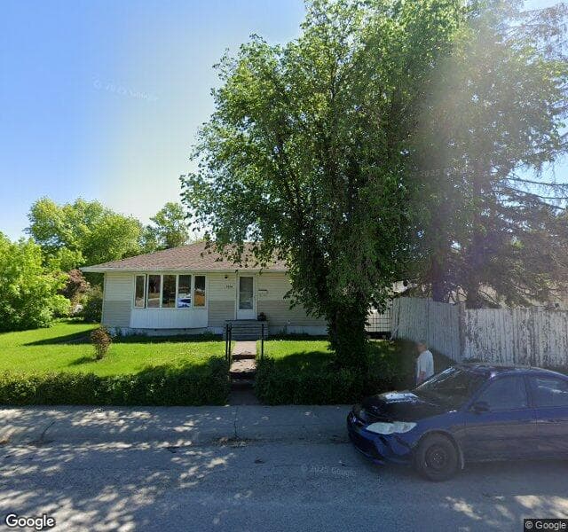 Street view of 5604 21 Street SW, Calgary