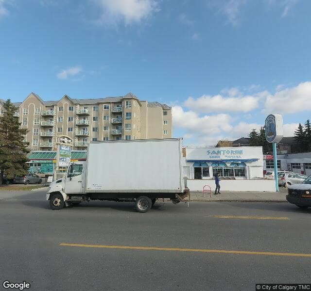 Street view of 123-1518 Centre Street NE, Calgary