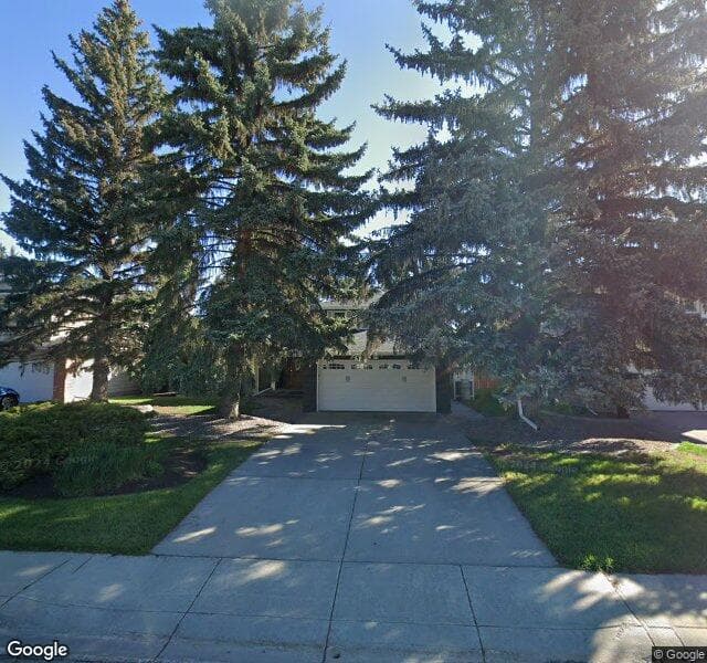 Street view of 544 Willingdon Boulevard SE, Calgary
