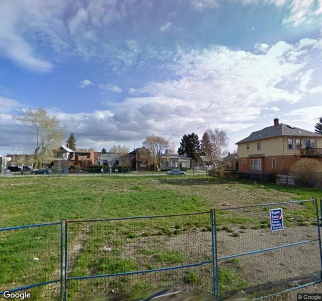Street view of 104-117 19 Avenue NE, Calgary