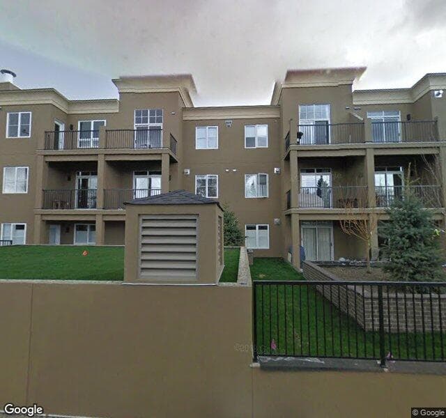 Street view of 518 33 Street NW, Calgary