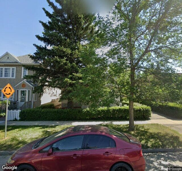 Street view of 2-521 15 Avenue NE, Calgary