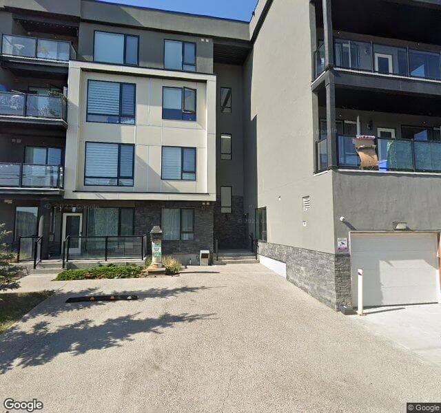 Street view of 605 17 Avenue NW, Calgary