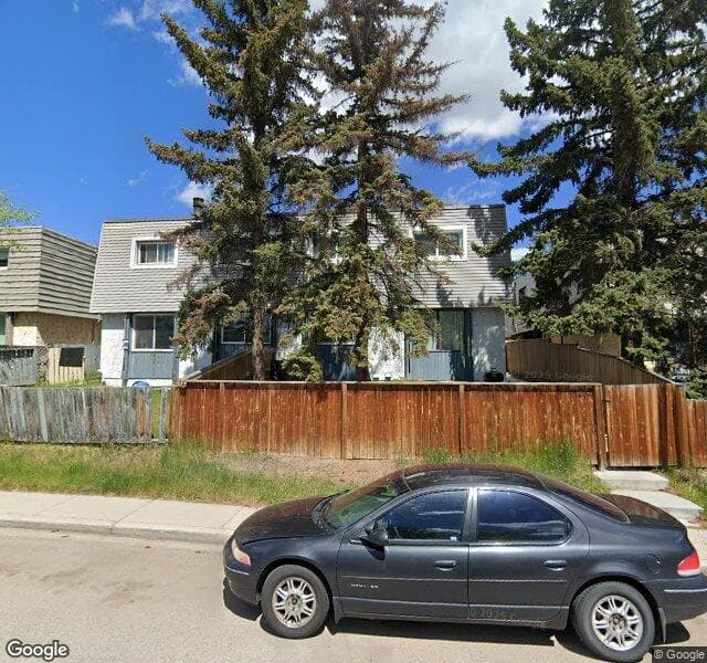 Street view of 516 Blackthorn Road NE, Calgary